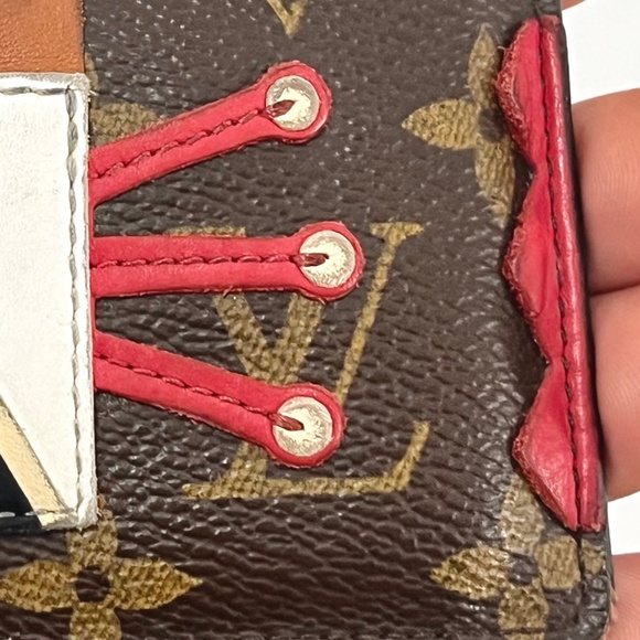 Louis Vuitton Mask Key & Cardholder Monogram Multicolor Leather – Cruise 2015 - Picture 3 of 15